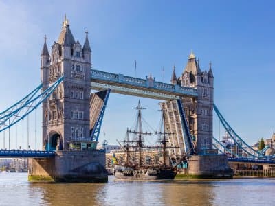 Affordable Kings Cross bag lockers for tourists and travelers